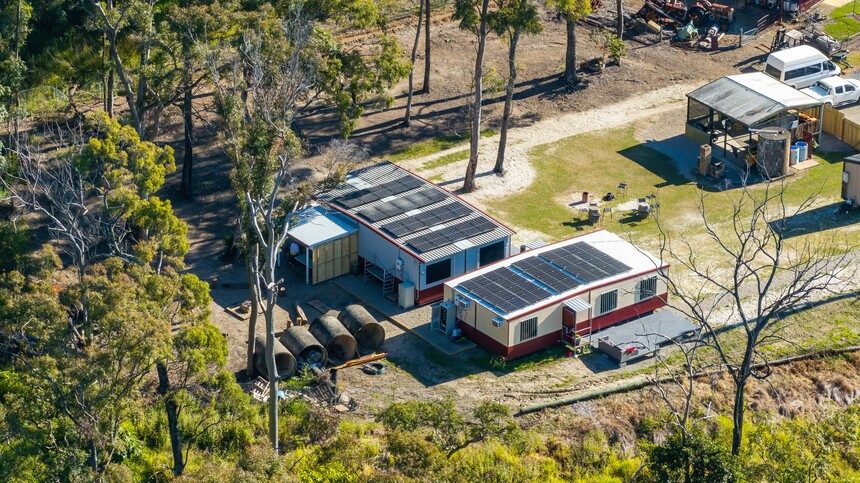 Aeson Power Partners with E-Suarve for Off-Grid Energy Solutions for Tiny Homes